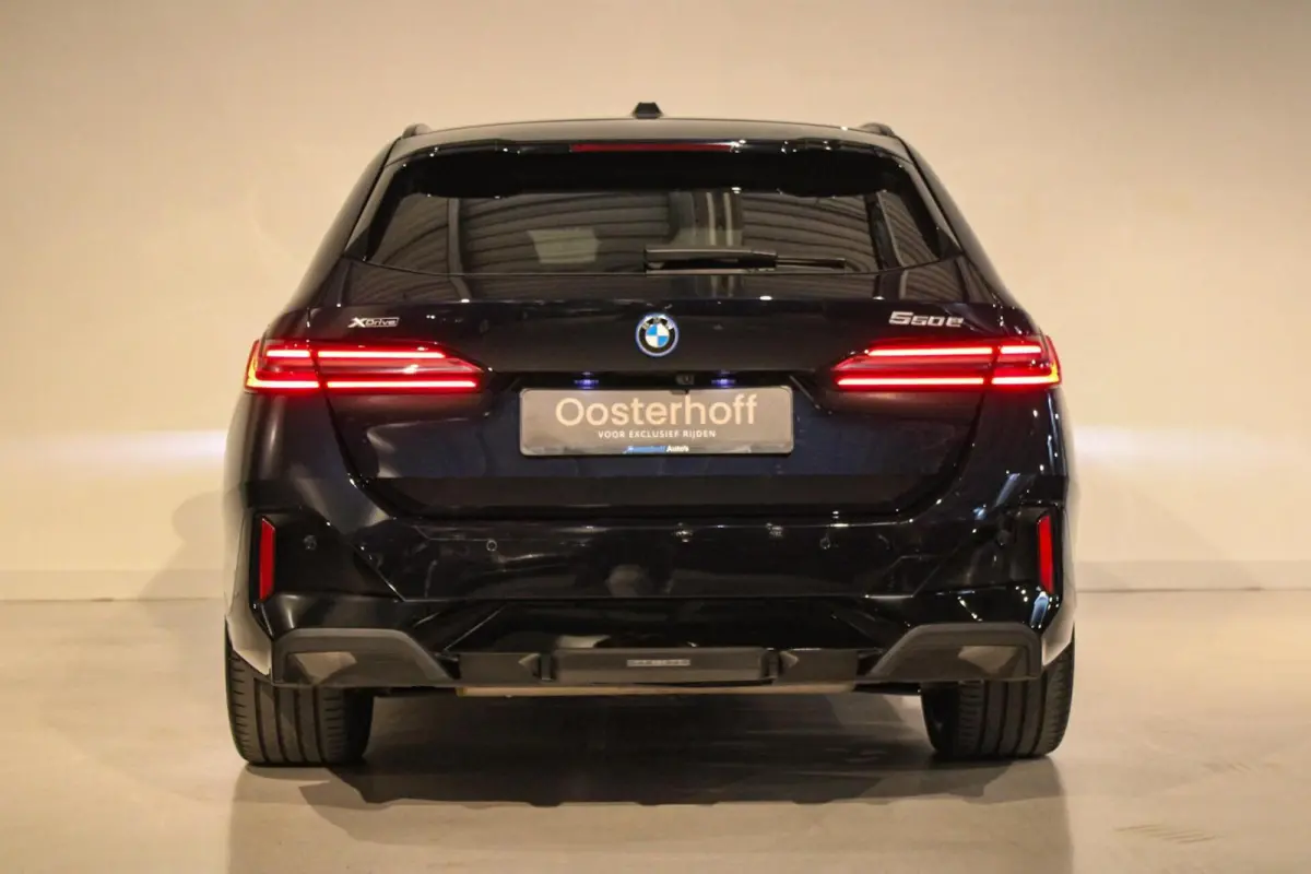 550e xDrive M-sport PANO | 4w-best | HUD