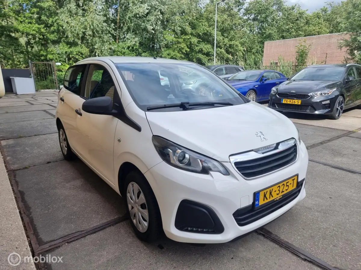 1.0 e-VTi Blue Lion NAP dealer onderhouden