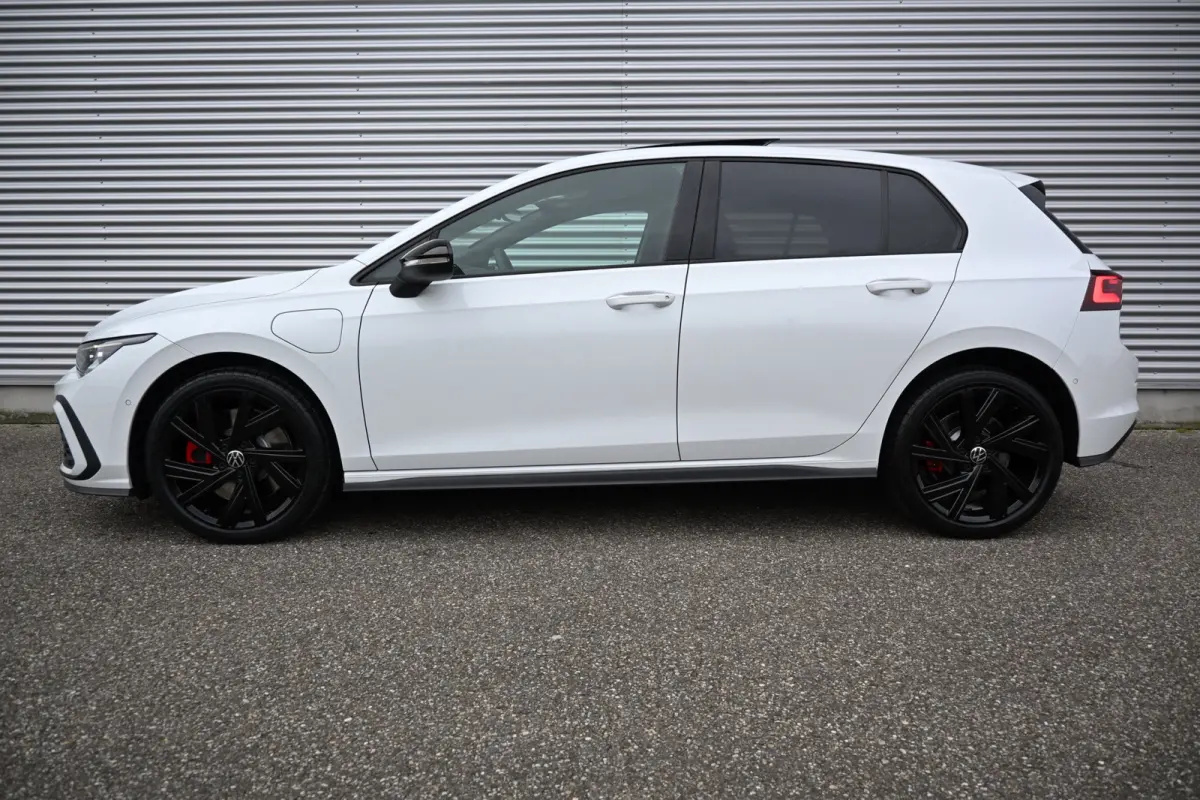 1.4 eHybrid GTE 245 pk Black Style IQ-Light | Pano | DSG | Apple-Carplay