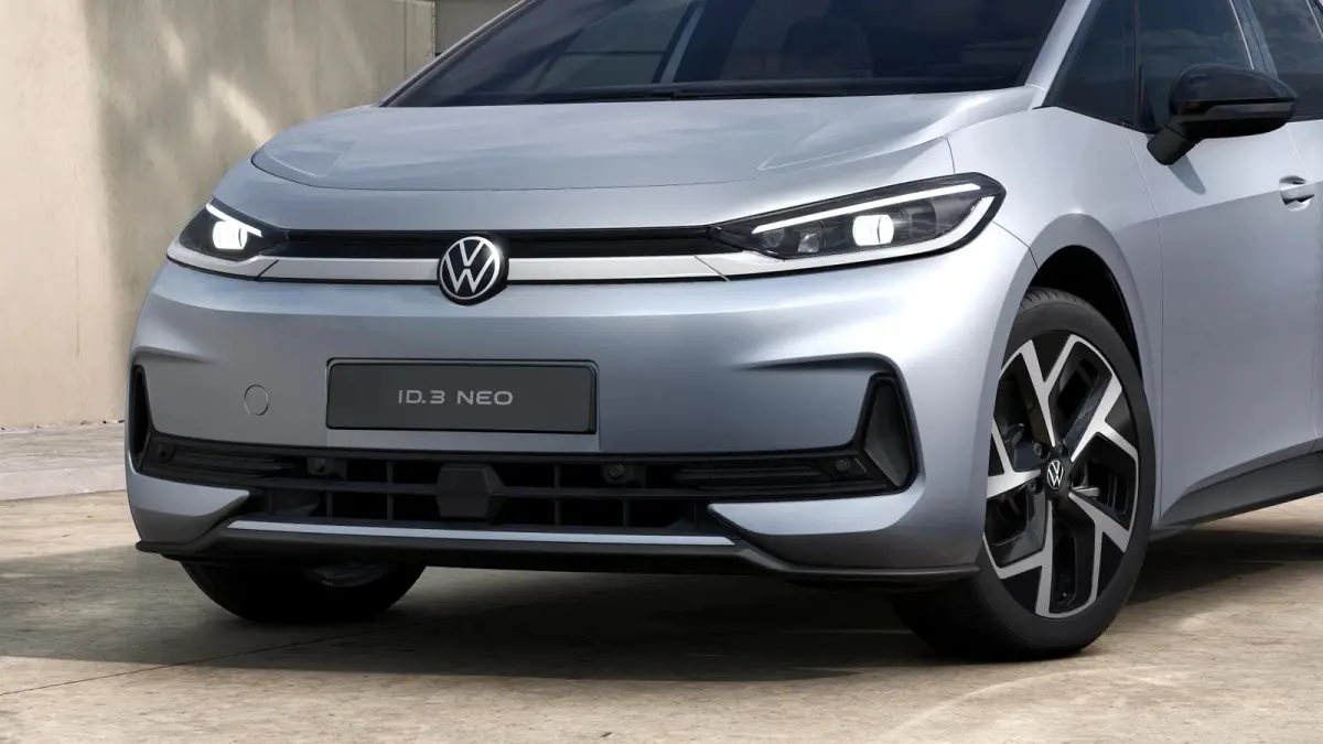 Life | Airconditioning automatisch, 2-zone (Climatronic) | Automatische afstandsregeling (Adaptive Cruise Control) | Buitenspiegels elektrisch instel-, verwarm- en inklapbaar