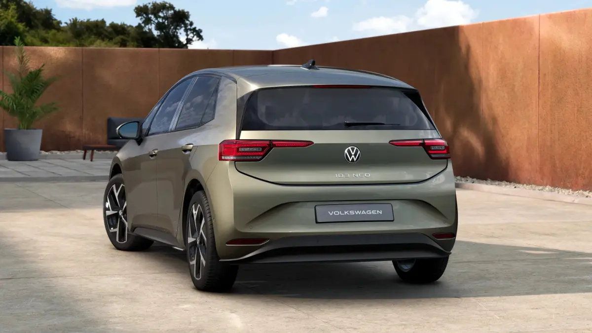 Style | Airconditioning automatisch, 2-zone (Climatronic) | Automatische afstandsregeling (Adaptive Cruise Control) | Buitenspiegels elektrisch instel-, verwarm- en inklapbaar