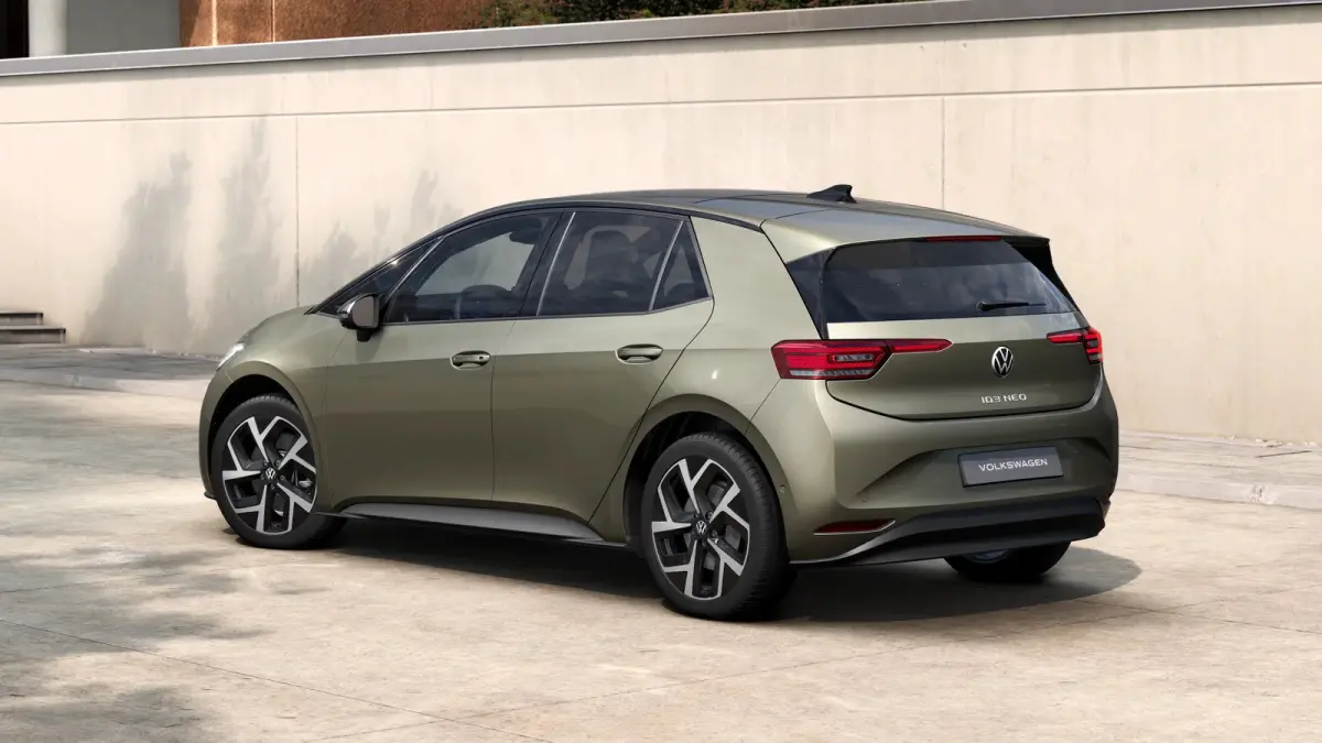 Style | Airconditioning automatisch, 2-zone (Climatronic) | Automatische afstandsregeling (Adaptive Cruise Control) | Buitenspiegels elektrisch instel-, verwarm- en inklapbaar