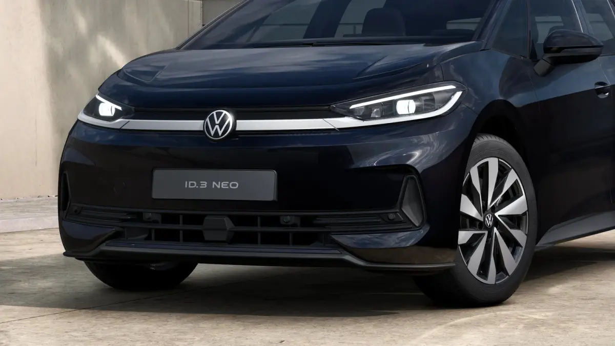 Trend | Automatische afstandsregeling (Adaptive Cruise Control) | Buitenspiegels elektrisch instel-, verwarm- en inklapbaar | Koplampverlichting LED