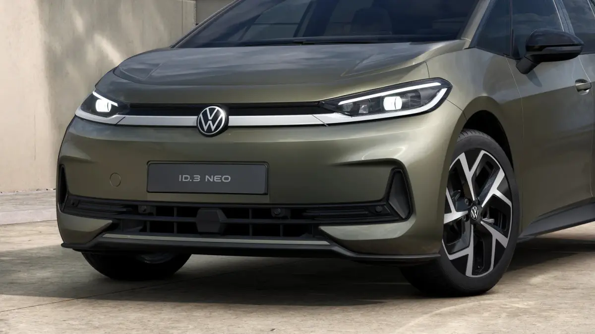 Life | Airconditioning automatisch, 2-zone (Climatronic) | Automatische afstandsregeling (Adaptive Cruise Control) | Buitenspiegels elektrisch instel-, verwarm- en inklapbaar