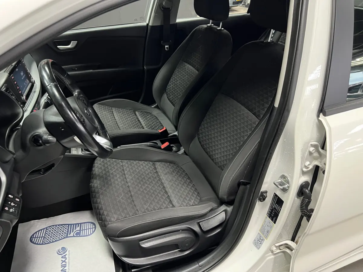 1.0 TGDI ComfortPlusLine Navigator | Cam | CarPlay | 2de eigenaar