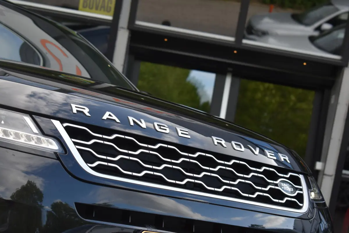 1.5 P300e AWD Autobiography Lane Pano Camera