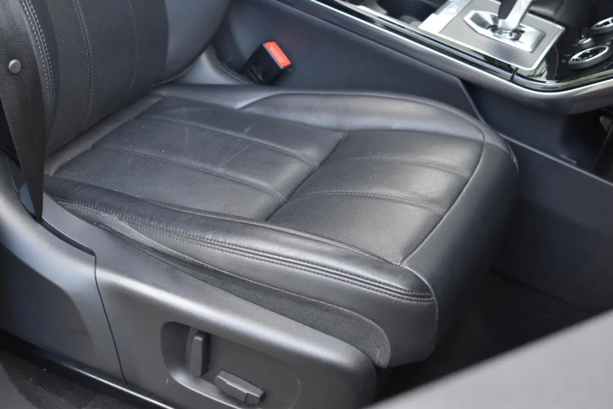 1.5 P300e AWD Autobiography Lane Pano Camera