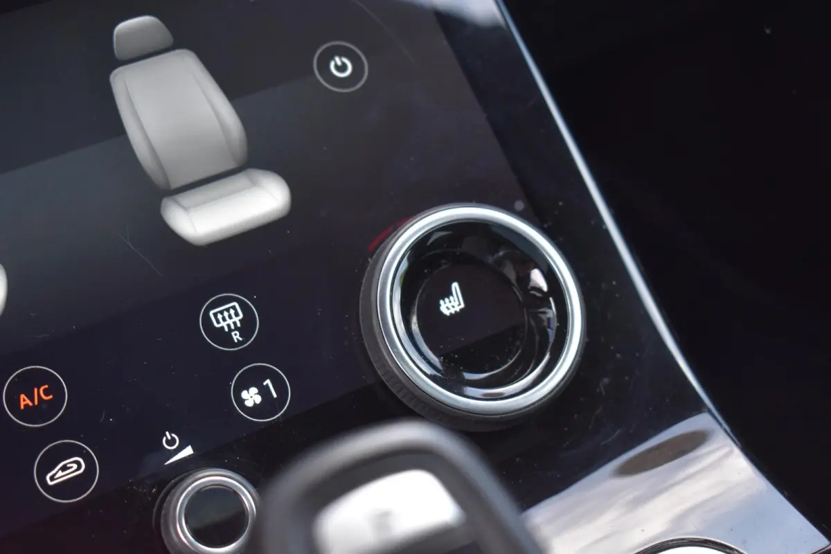 1.5 P300e AWD Autobiography Lane Pano Camera
