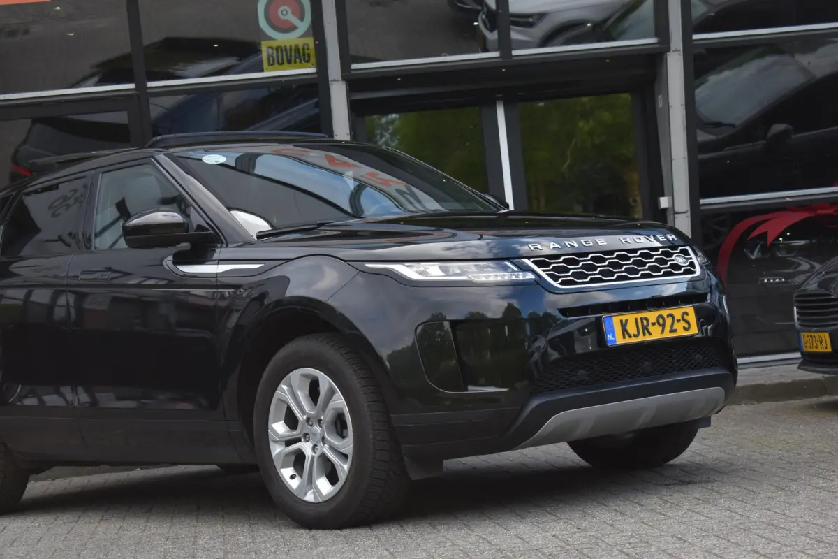 1.5 P300e AWD Autobiography Lane Pano Camera