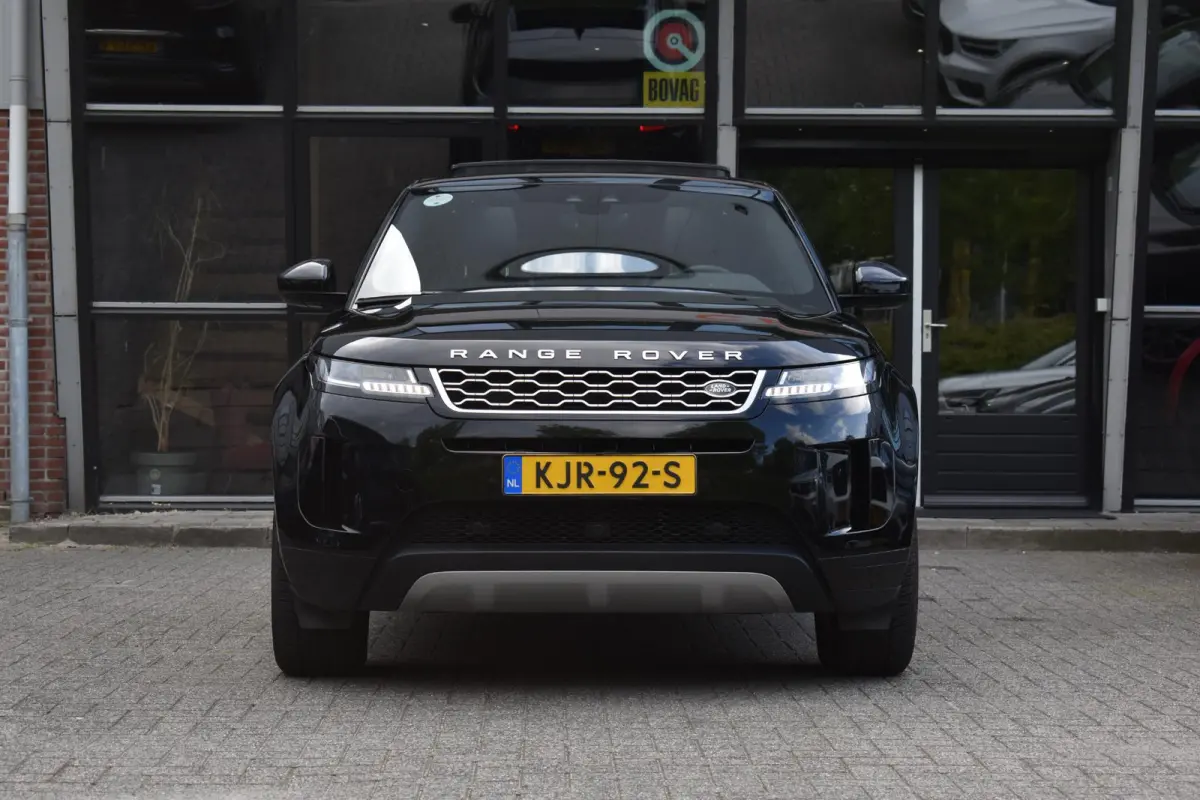 1.5 P300e AWD Autobiography Lane Pano Camera