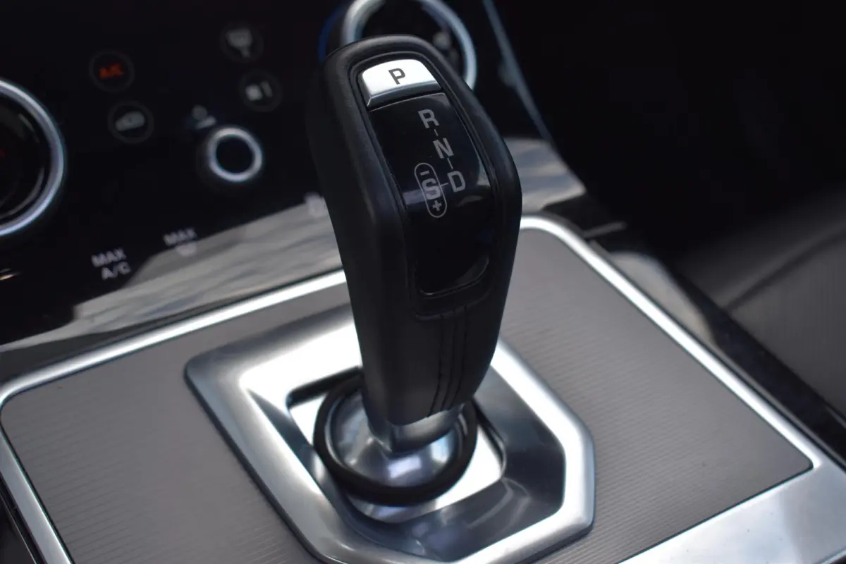 1.5 P300e AWD Autobiography Lane Pano Camera