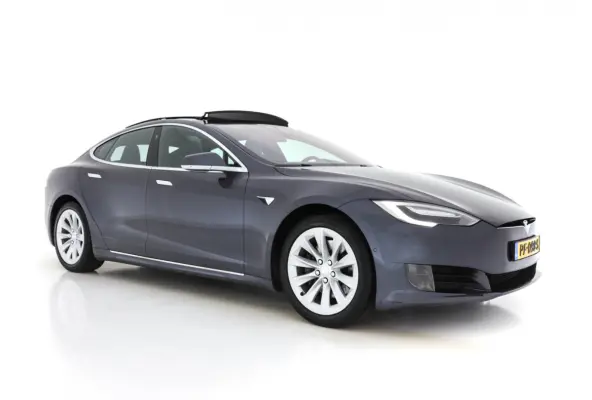 235 Kw Base [ 3-Fase-17kW ] {SoH-87%} (INCL-BTW) *PANO | AUTO-PILOT | KEYLESS | FULL-LED | 1/2-LEATHER | NAVI-FULLMAP | SURROUND-VIEW | APP-CONNECT | LANE-ASSIST | DIGI-COCKPIT | DAB | SPORT