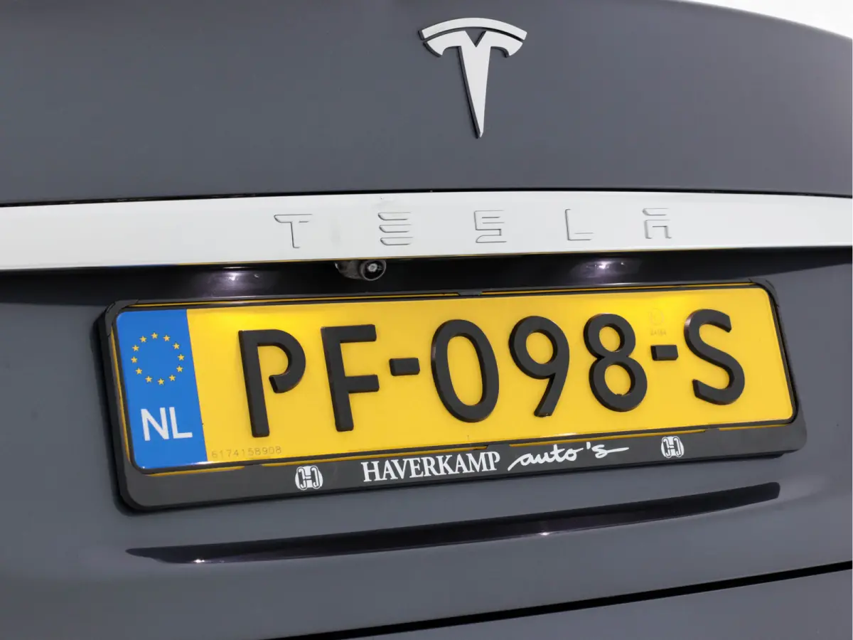 235 Kw Base [ 3-Fase-17kW ] {SoH-87%} (INCL-BTW) *PANO | AUTO-PILOT | KEYLESS | FULL-LED | 1/2-LEATHER | NAVI-FULLMAP | SURROUND-VIEW | APP-CONNECT | LANE-ASSIST | DIGI-COCKPIT | DAB | SPORT