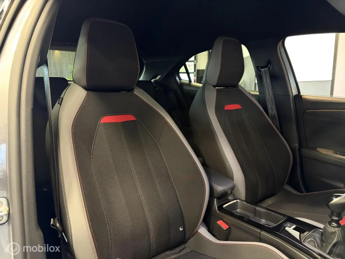 1.2 Level 4 LED / NAVI / CARPLAY / CRUISE / TREKHAAK / ALL SEASONS