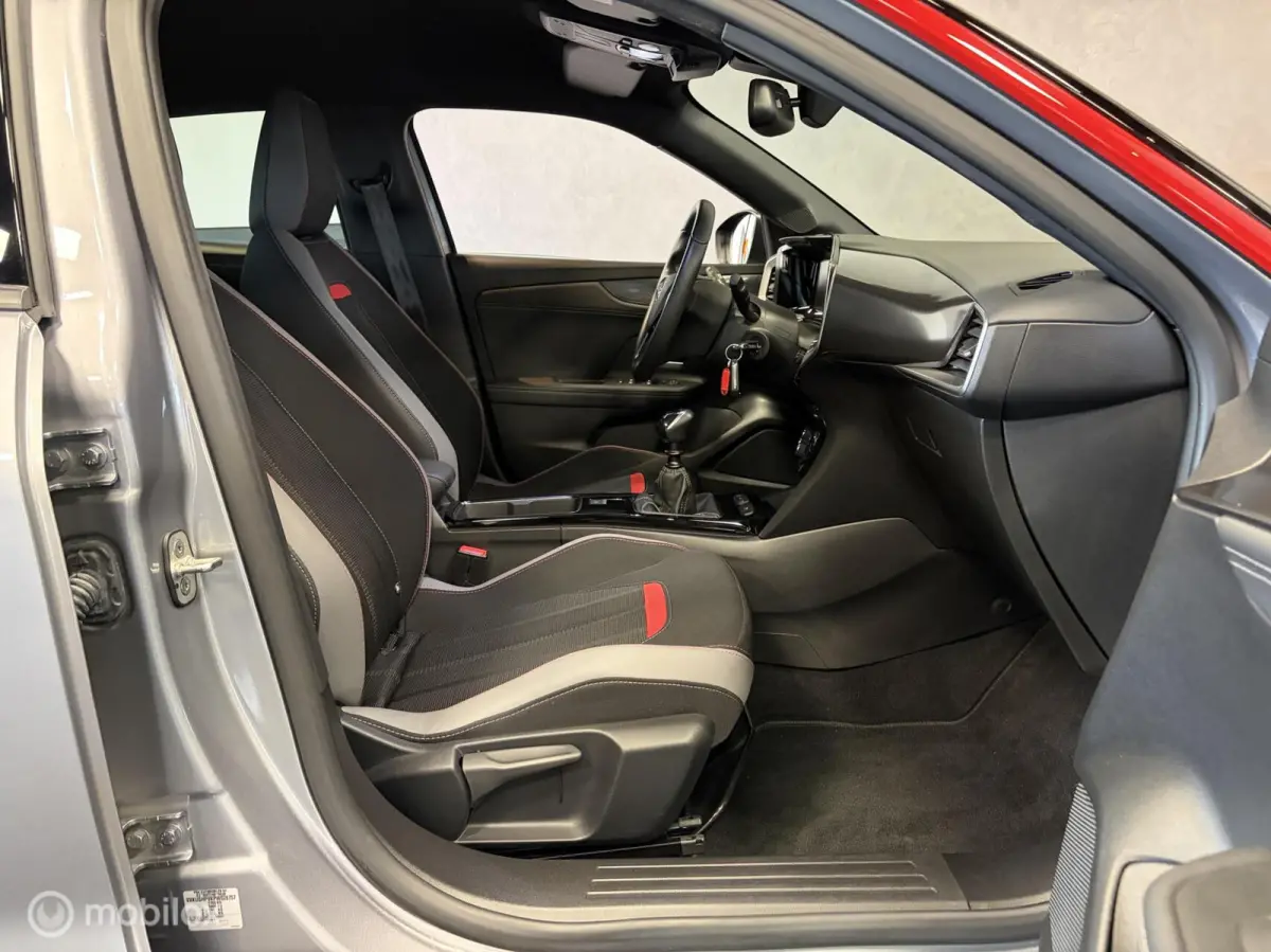 1.2 Level 4 LED / NAVI / CARPLAY / CRUISE / TREKHAAK / ALL SEASONS