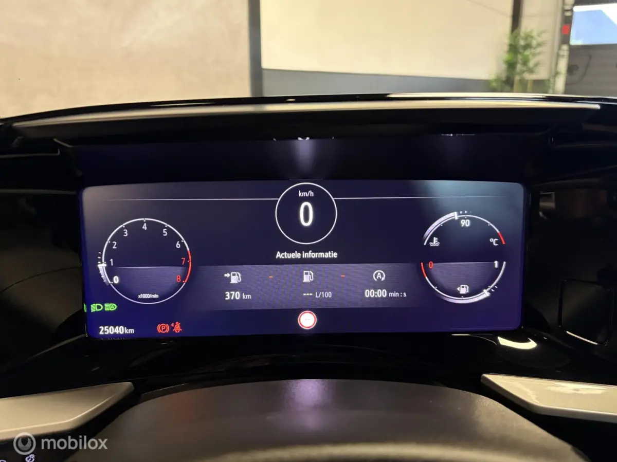1.2 Level 4 LED / NAVI / CARPLAY / CRUISE / TREKHAAK / ALL SEASONS