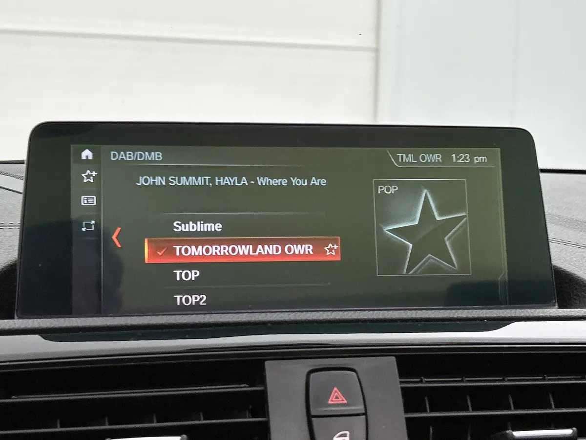 218i High Executive M-pakket (Volledig Dealer OnH, Camera, StoelV, Harman/ Kardon, Navi Pro, Lane Assist, Etc)