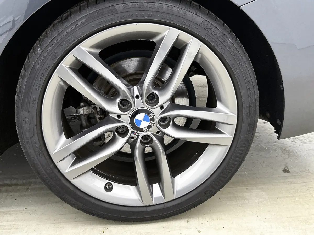 218i High Executive M-pakket (Volledig Dealer OnH, Camera, StoelV, Harman/ Kardon, Navi Pro, Lane Assist, Etc)