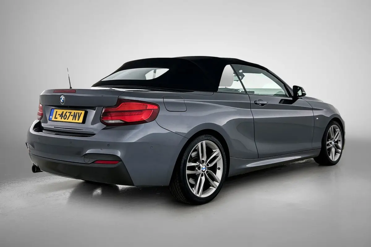 218i High Executive M-pakket (Volledig Dealer OnH, Camera, StoelV, Harman/ Kardon, Navi Pro, Lane Assist, Etc)