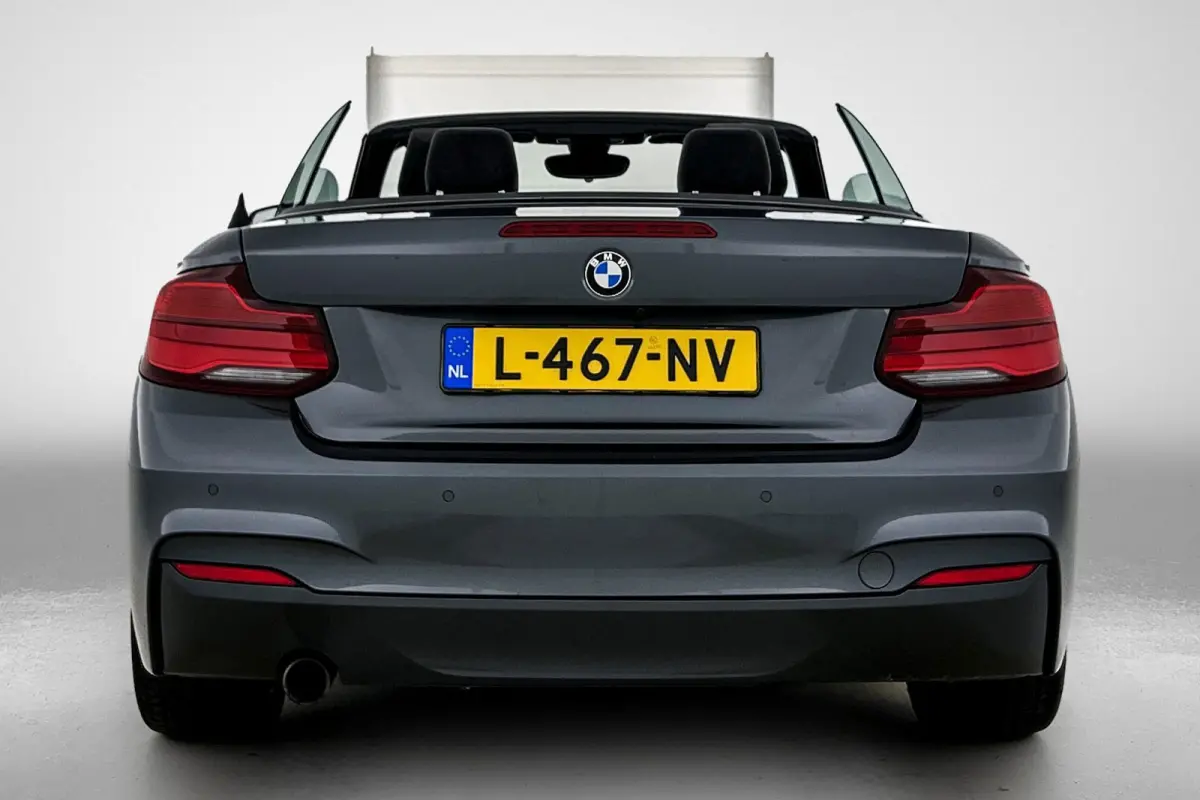 218i High Executive M-pakket (Volledig Dealer OnH, Camera, StoelV, Harman/ Kardon, Navi Pro, Lane Assist, Etc)