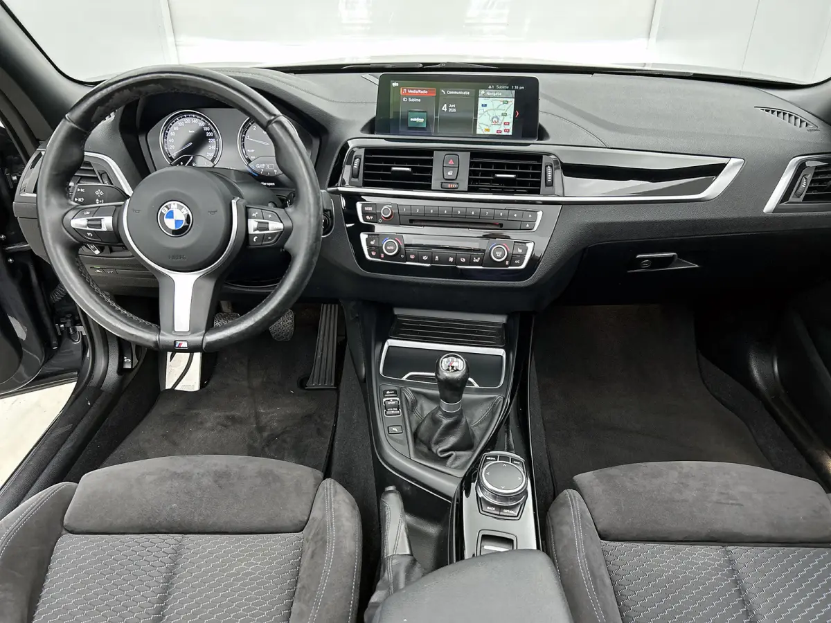 218i High Executive M-pakket (Volledig Dealer OnH, Camera, StoelV, Harman/ Kardon, Navi Pro, Lane Assist, Etc)