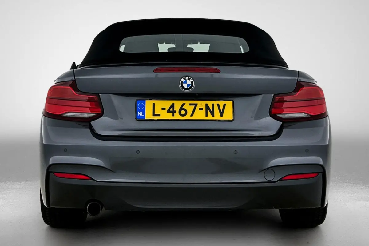 218i High Executive M-pakket (Volledig Dealer OnH, Camera, StoelV, Harman/ Kardon, Navi Pro, Lane Assist, Etc)