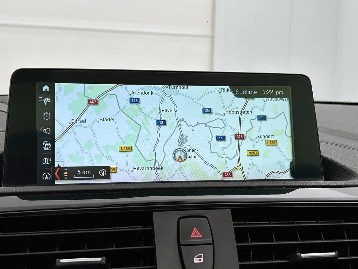 218i High Executive M-pakket (Volledig Dealer OnH, Camera, StoelV, Harman/ Kardon, Navi Pro, Lane Assist, Etc)