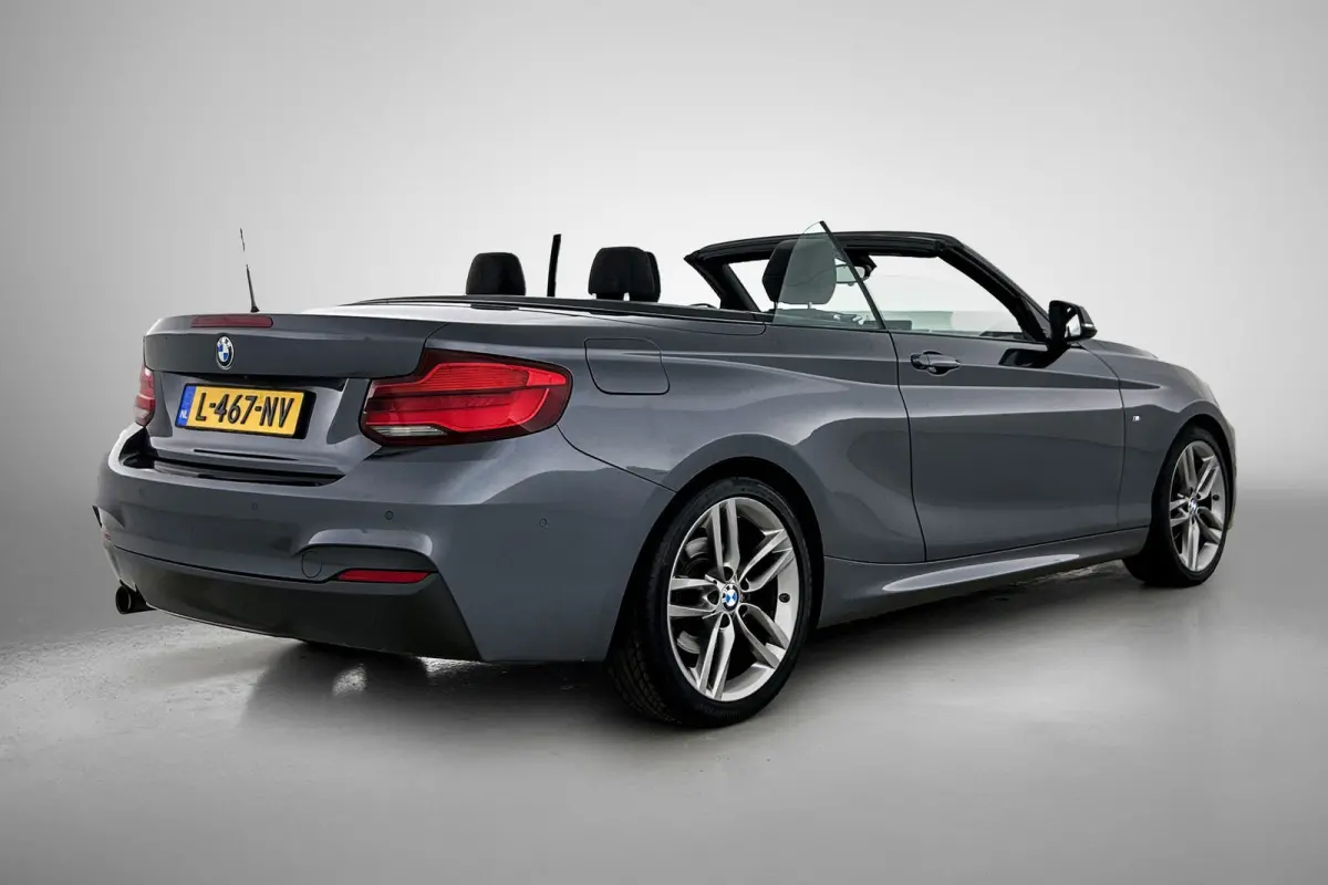 218i High Executive M-pakket (Volledig Dealer OnH, Camera, StoelV, Harman/ Kardon, Navi Pro, Lane Assist, Etc)