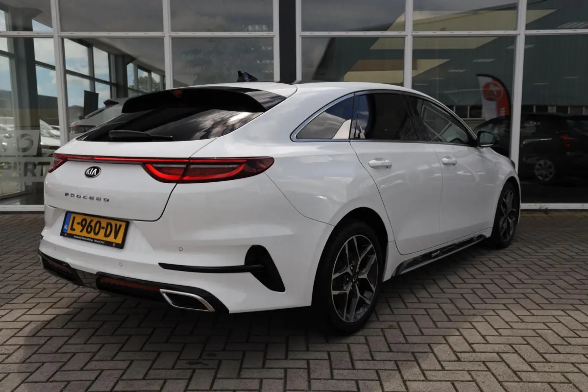 1.0 T-GDI GT-Line|Panorama|Camera|Navi|Apple carplay/Android auto|