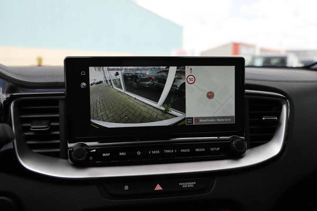 1.0 T-GDI GT-Line|Panorama|Camera|Navi|Apple carplay/Android auto|