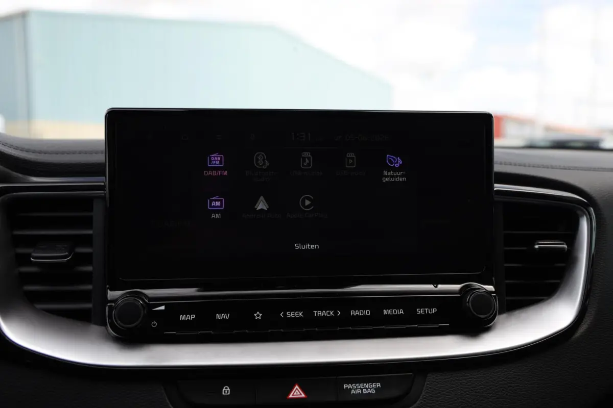 1.0 T-GDI GT-Line|Panorama|Camera|Navi|Apple carplay/Android auto|
