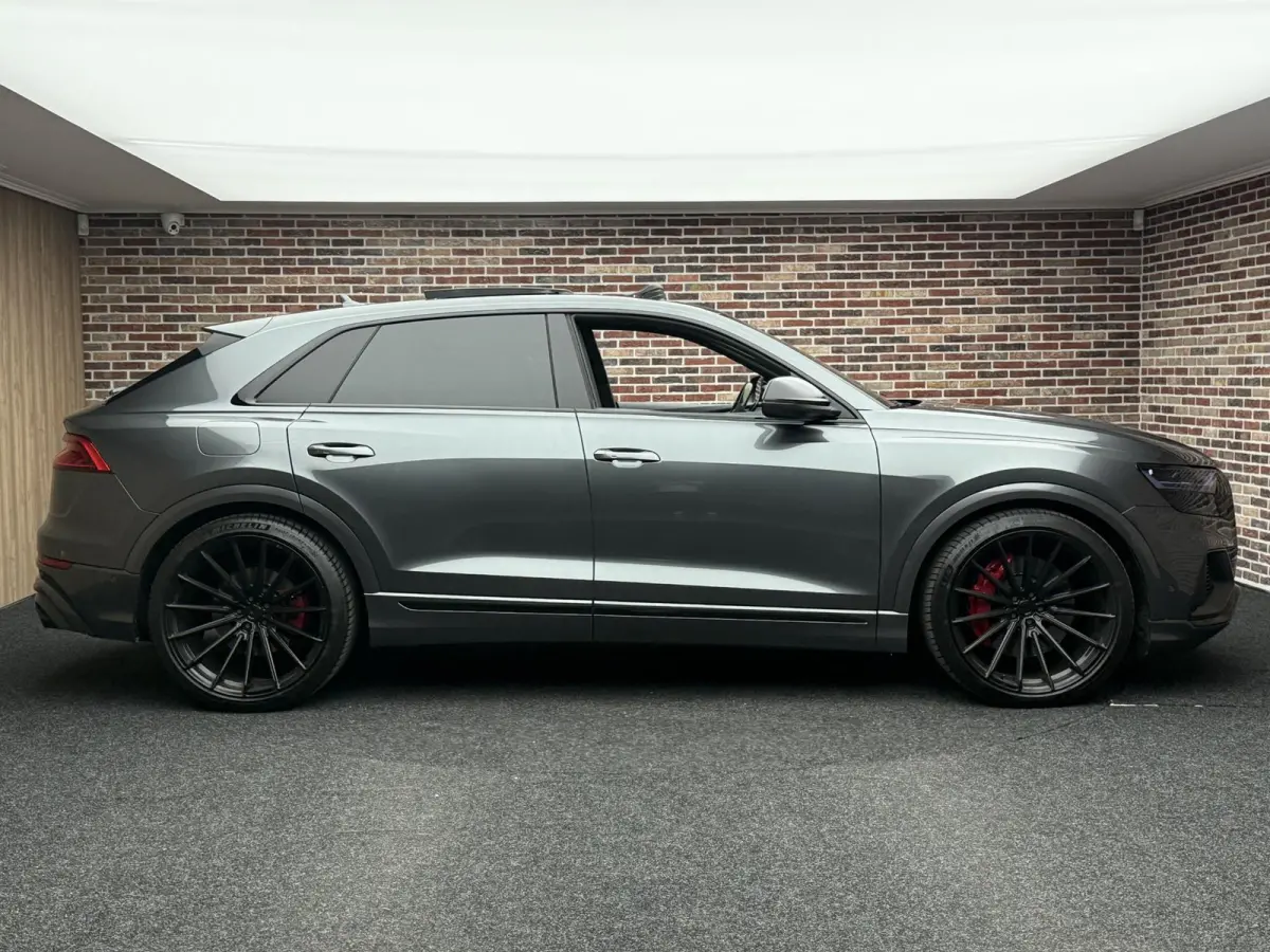 SQ8 4.0 TFSI SQ8 quattro Panorama Eventuri ABT BTW Auto Carbon