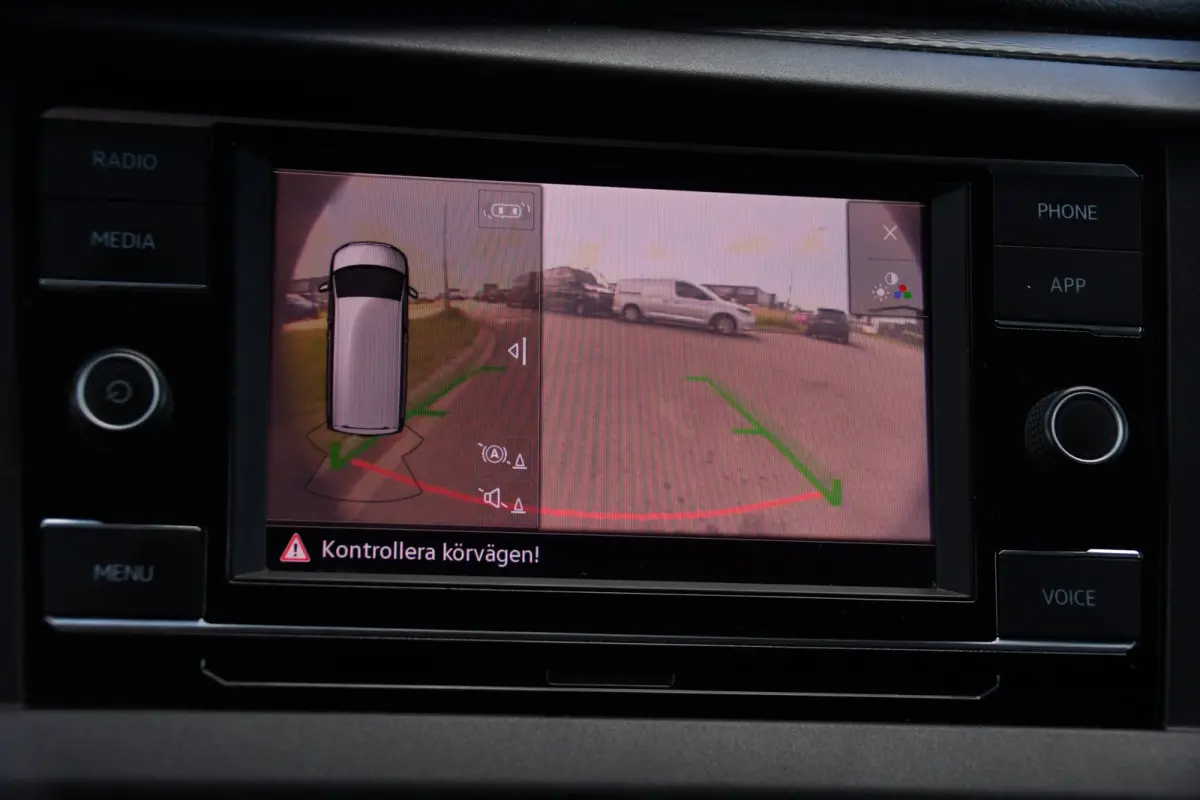 2.0 TDI L1H1 30 Bulli Edition Adaptieve Cruise, Camera, Carplay, LED, Stoelverwarming, Standkachel, 150pk, Trekhaak, Uniek!