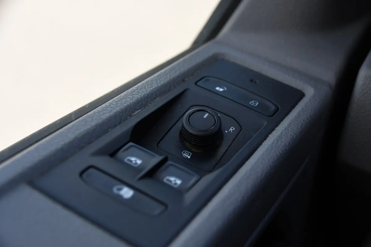 2.0 TDI L1H1 30 Bulli Edition Adaptieve Cruise, Camera, Carplay, LED, Stoelverwarming, Standkachel, 150pk, Trekhaak, Uniek!