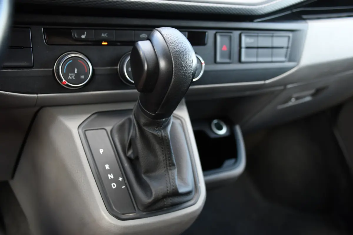 2.0 TDI L1H1 30 Bulli Edition Adaptieve Cruise, Camera, Carplay, LED, Stoelverwarming, Standkachel, 150pk, Trekhaak, Uniek!