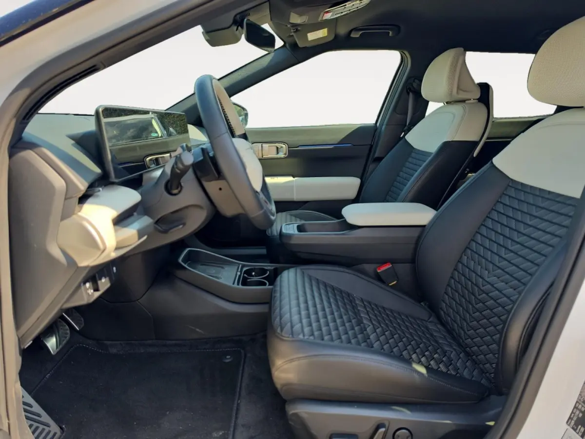 GT-Line Business Edition 81.4 kWh | Keyless | Adaptive cruise control | Stoel + Stuur verwarming | Navigatie | Apple Carplay/Android Auto
