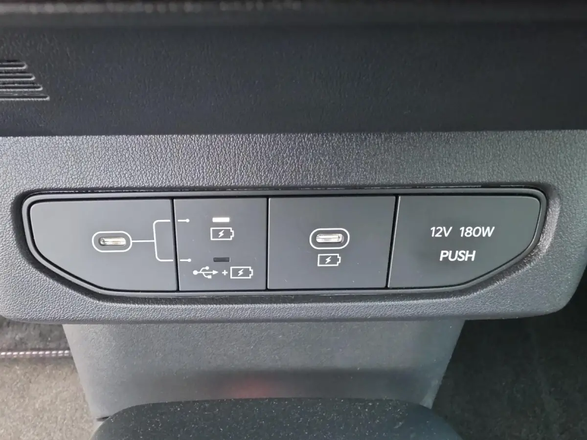GT-Line Business Edition 81.4 kWh | Keyless | Adaptive cruise control | Stoel + Stuur verwarming | Navigatie | Apple Carplay/Android Auto