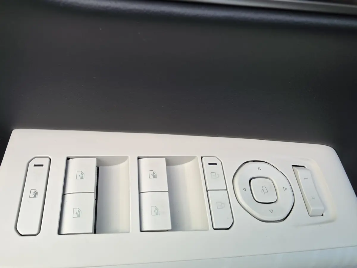GT-Line Business Edition 81.4 kWh | Keyless | Adaptive cruise control | Stoel + Stuur verwarming | Navigatie | Apple Carplay/Android Auto