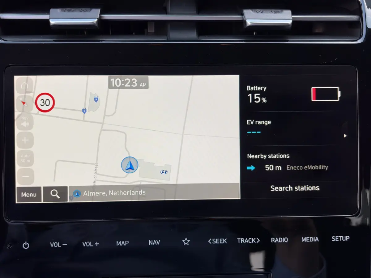 1.6 T-GDI 265pk PHEV Comfort Smart 4WD | Climate | Camera | Carplay | Keyless | Navigatie | Full - Led | Elek. Klep | Winterpakket | 19" Lichtmetaal | Krell Audio | Digitale Cockpit | Parkee