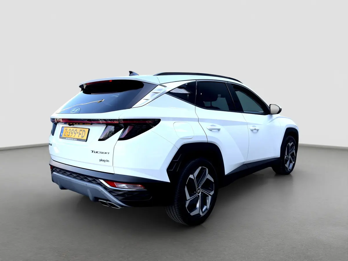 1.6 T-GDI 265pk PHEV Comfort Smart 4WD | Climate | Camera | Carplay | Keyless | Navigatie | Full - Led | Elek. Klep | Winterpakket | 19" Lichtmetaal | Krell Audio | Digitale Cockpit | Parkee