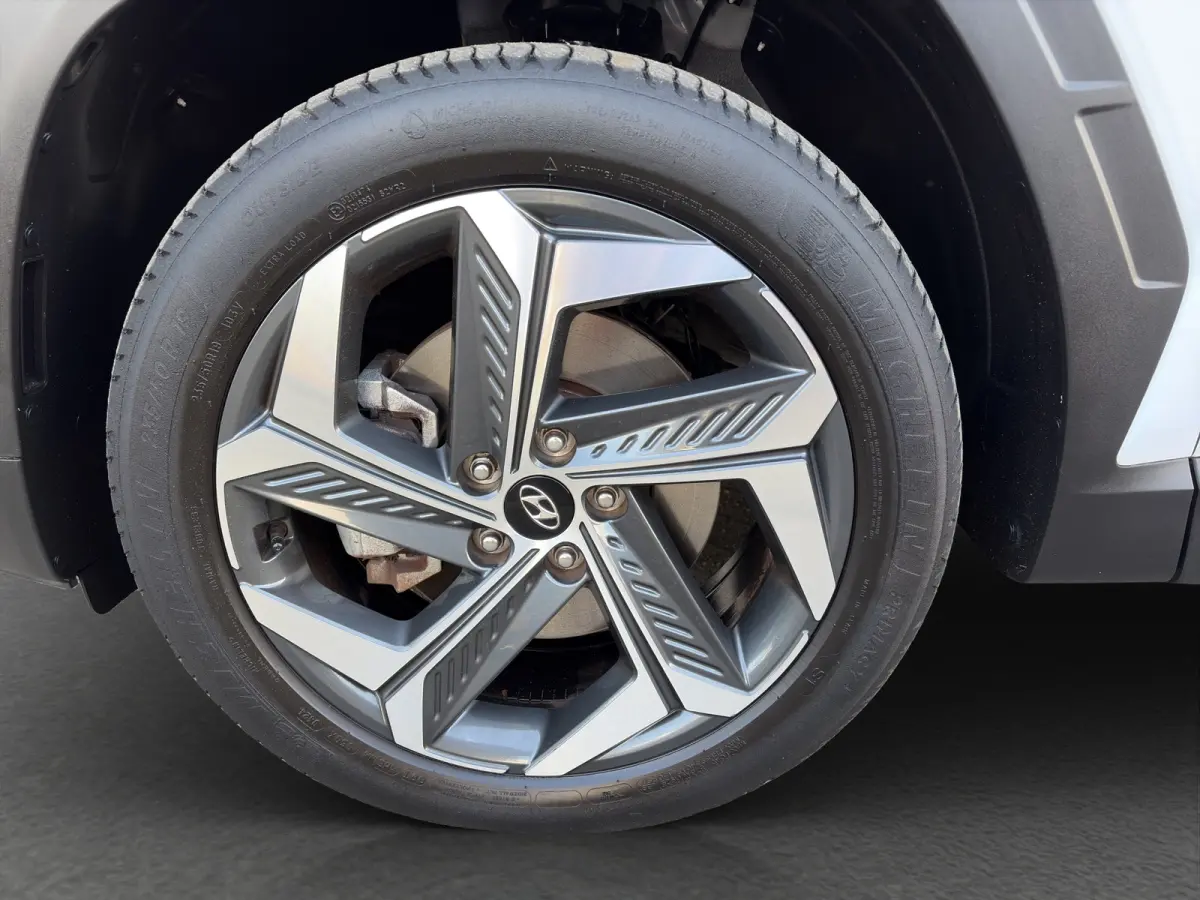 1.6 T-GDI 265pk PHEV Comfort Smart 4WD | Climate | Camera | Carplay | Keyless | Navigatie | Full - Led | Elek. Klep | Winterpakket | 19" Lichtmetaal | Krell Audio | Digitale Cockpit | Parkee