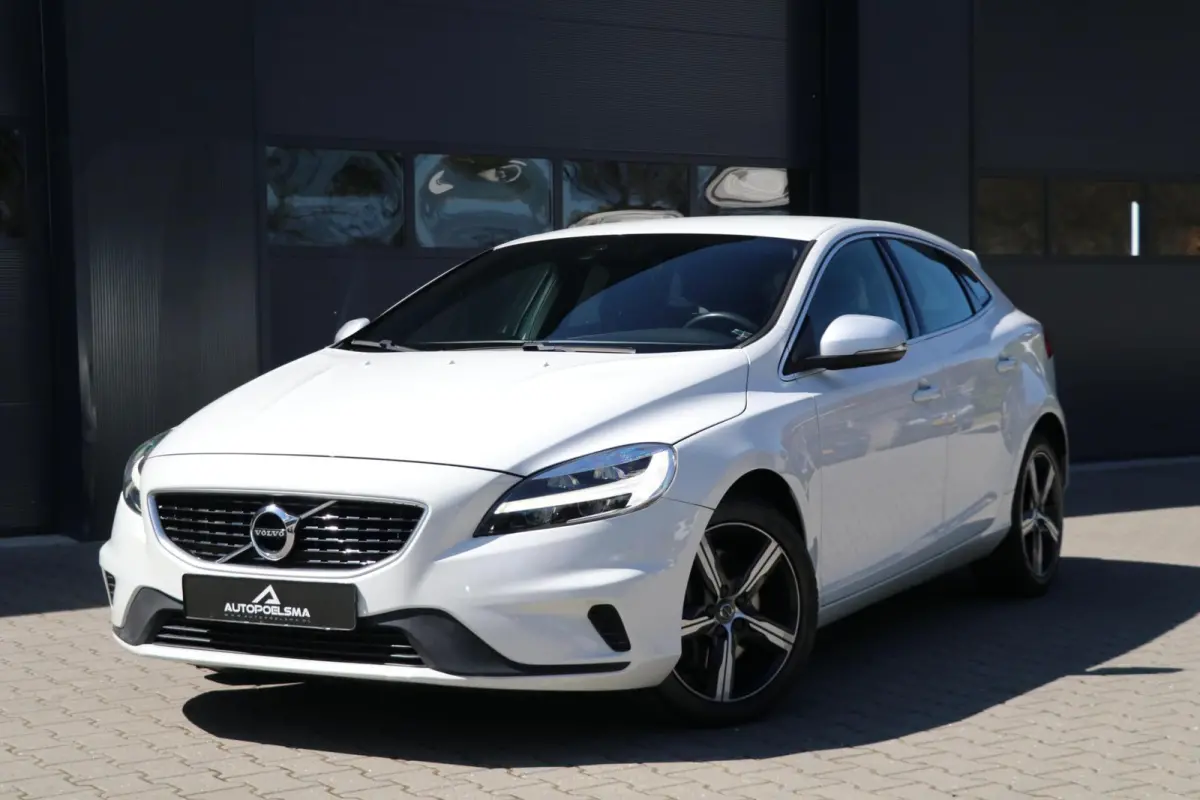 2.0 T4 |R-Design| 190PK Standkachel Trekhaak Navi Led Stoelverwarming Sportzetels Leer/Alcantara 18'Inch Pdc BJ2017
