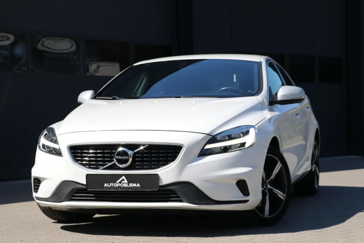 2.0 T4 |R-Design| 190PK Standkachel Trekhaak Navi Led Stoelverwarming Sportzetels Leer/Alcantara 18'Inch Pdc BJ2017