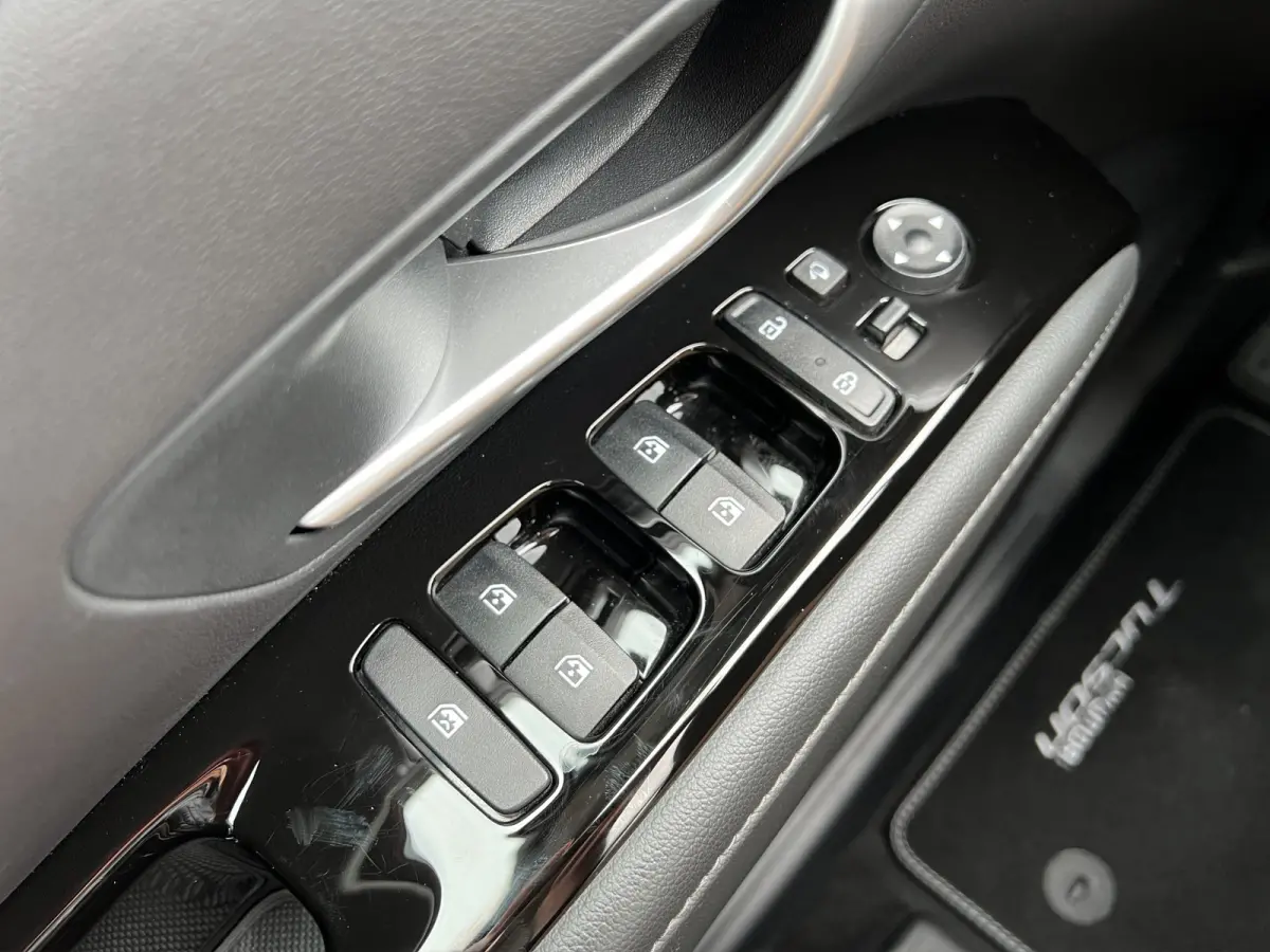 1.6 T-GDI PHEV Comfort Smart 4WD | Climate | Camera | Carplay | Keyless | Navigatie | Full - Led | Elek. Klep | Winterpakket | 19" Lichtmetaal | Digitale Cockpit | Parkeer Assistent | Adapt.