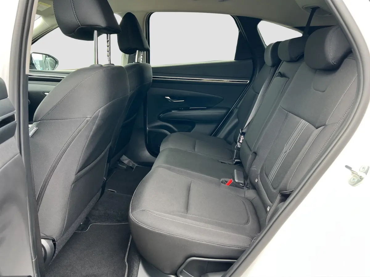 1.6 T-GDI PHEV Comfort Smart 4WD | Climate | Camera | Carplay | Keyless | Navigatie | Full - Led | Elek. Klep | Winterpakket | 19" Lichtmetaal | Digitale Cockpit | Parkeer Assistent | Adapt.