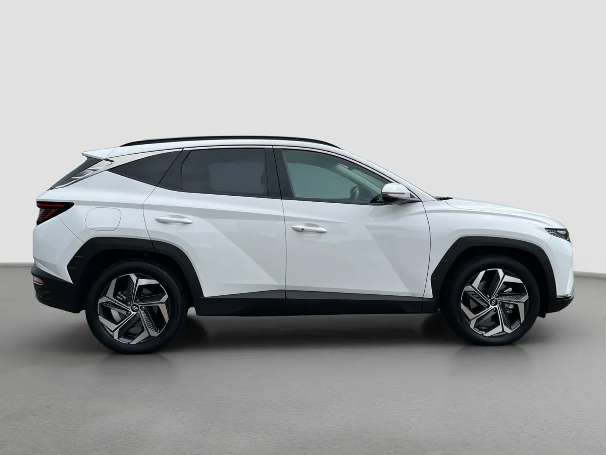 1.6 T-GDI PHEV Comfort Smart 4WD | Climate | Camera | Carplay | Keyless | Navigatie | Full - Led | Elek. Klep | Winterpakket | 19" Lichtmetaal | Digitale Cockpit | Parkeer Assistent | Adapt.