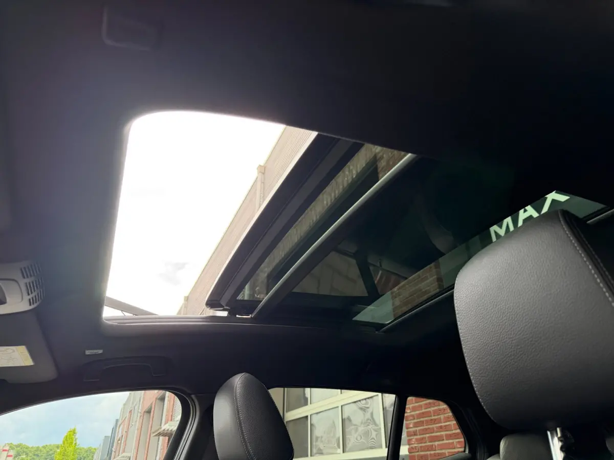 SDrive20i M-Sport LED Pano Leder Camera Head-up H/K