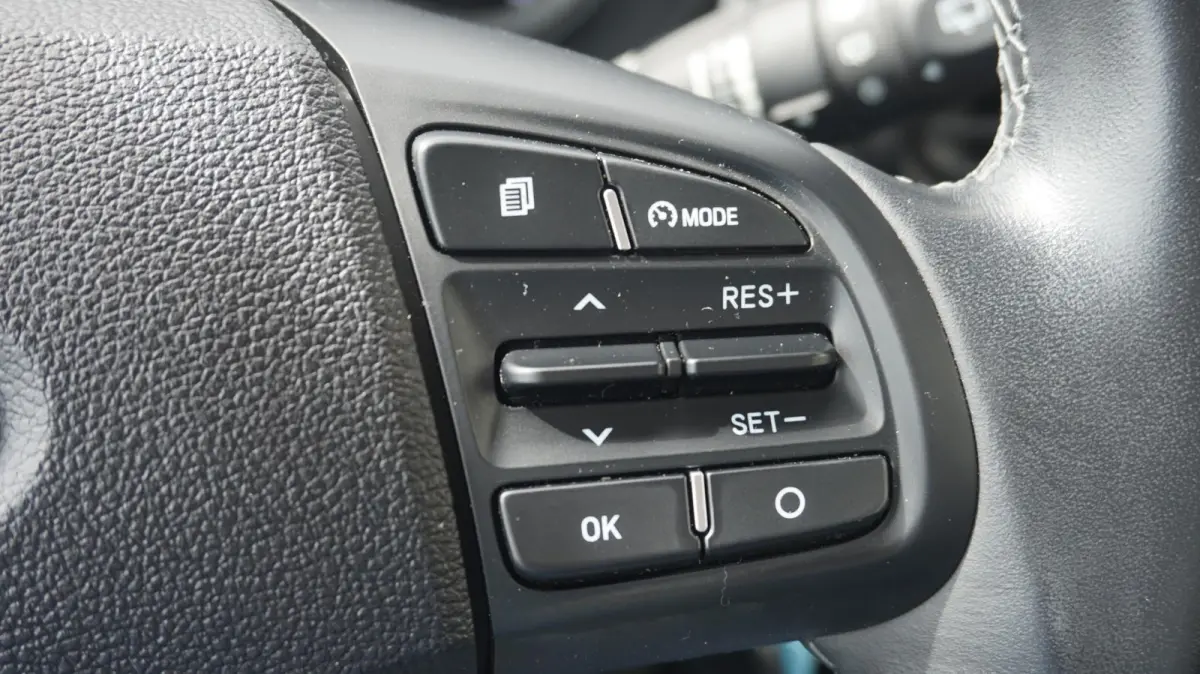 1.0 Comfort Apple Carplay/Android Auto