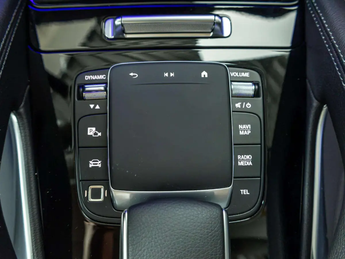 400 e 4MATIC AMG Line | Panorama dak