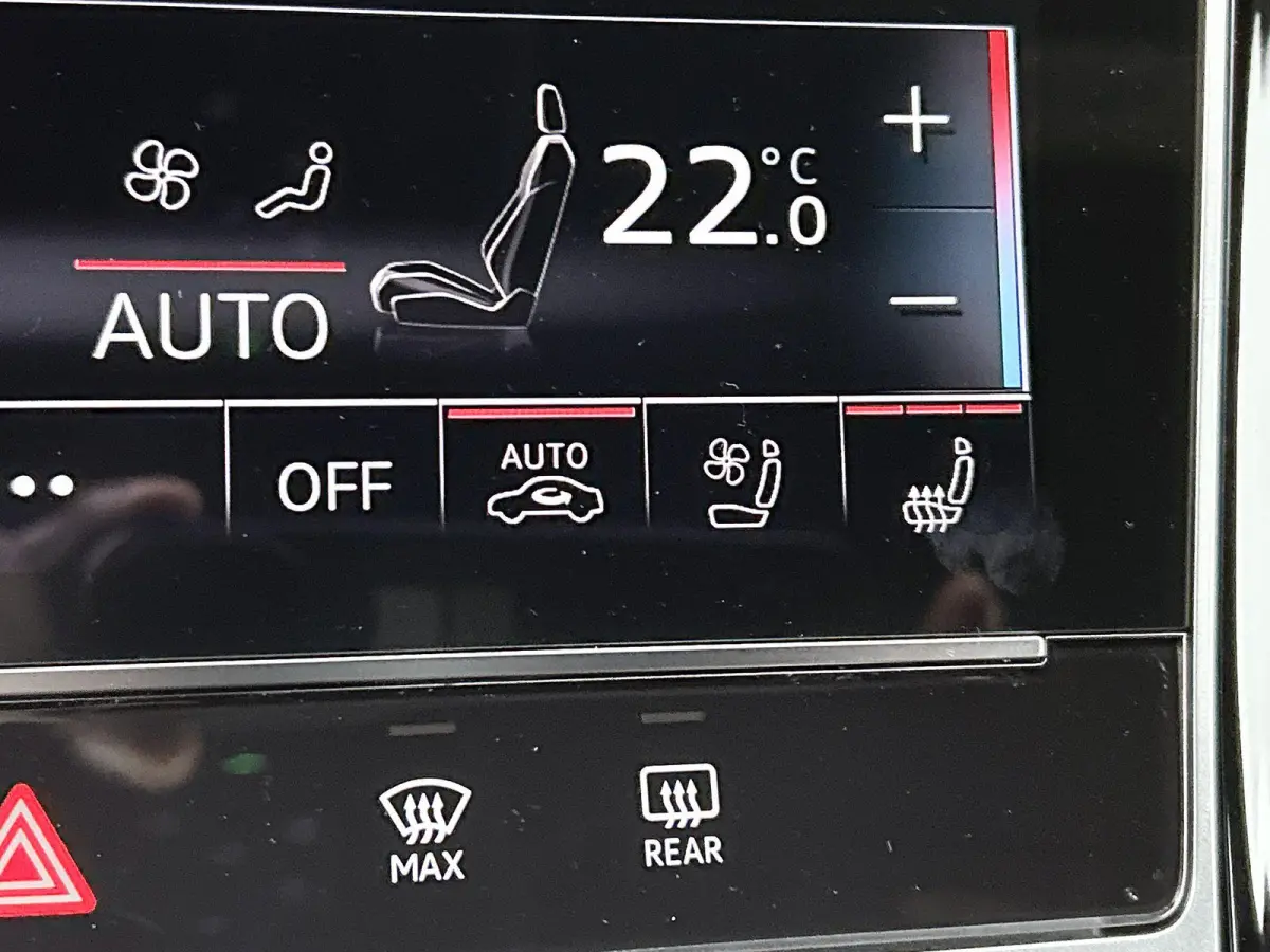 60 TFSI e quattro Pro Line S Competition 490 PK | S-line | 360 Camera | Panoramadak | Vierwielbesturing | Bang & Olufsen Advanced 3D | Climate Control | Navigatie | Trekhaak | Stoelverwarmin
